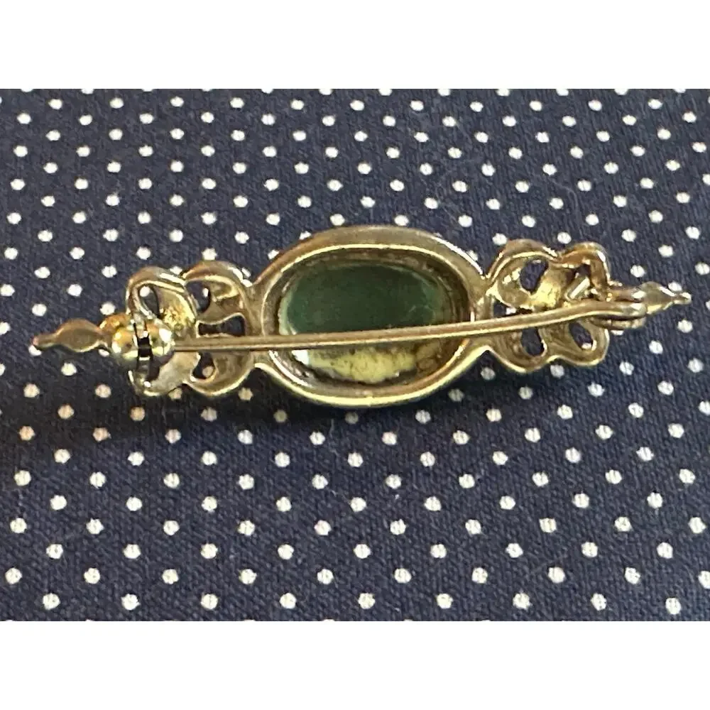 Art Deco Vintage Silver-Tone Pin Green Stone Accented with Marcasite Stones